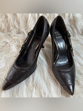 Burberry Quilted Leather Heels Brown Pointed Toe Pumps Size 38 Made in Italy
